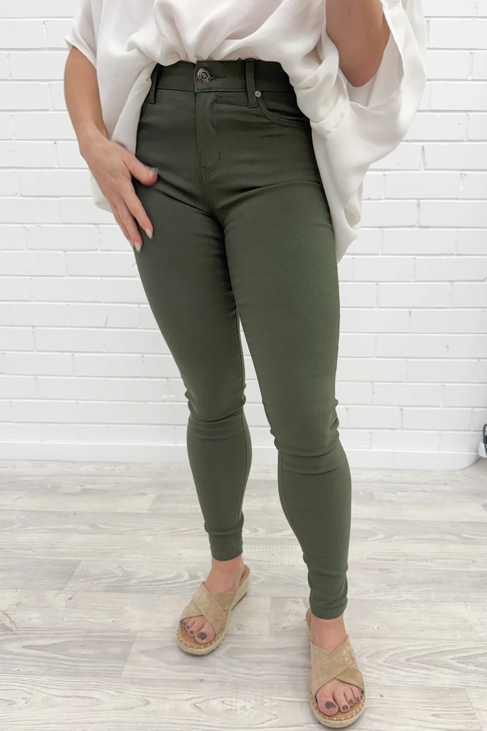 Alexa Pants Petite - Khaki - Image 12