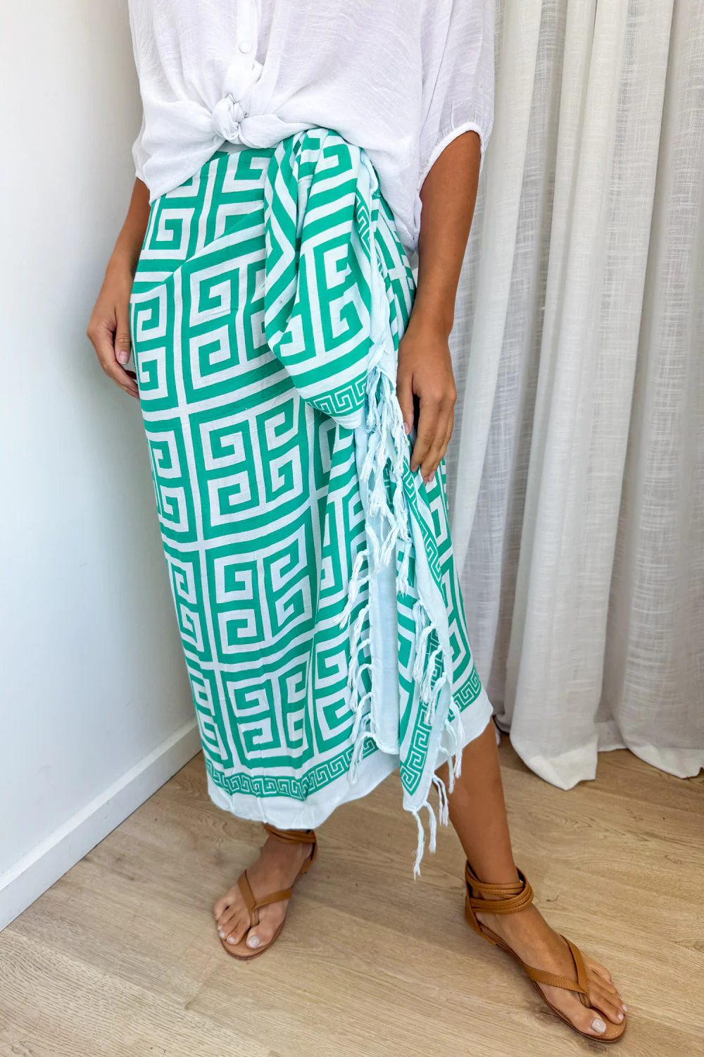 Beach Sarong - Black - Image 4