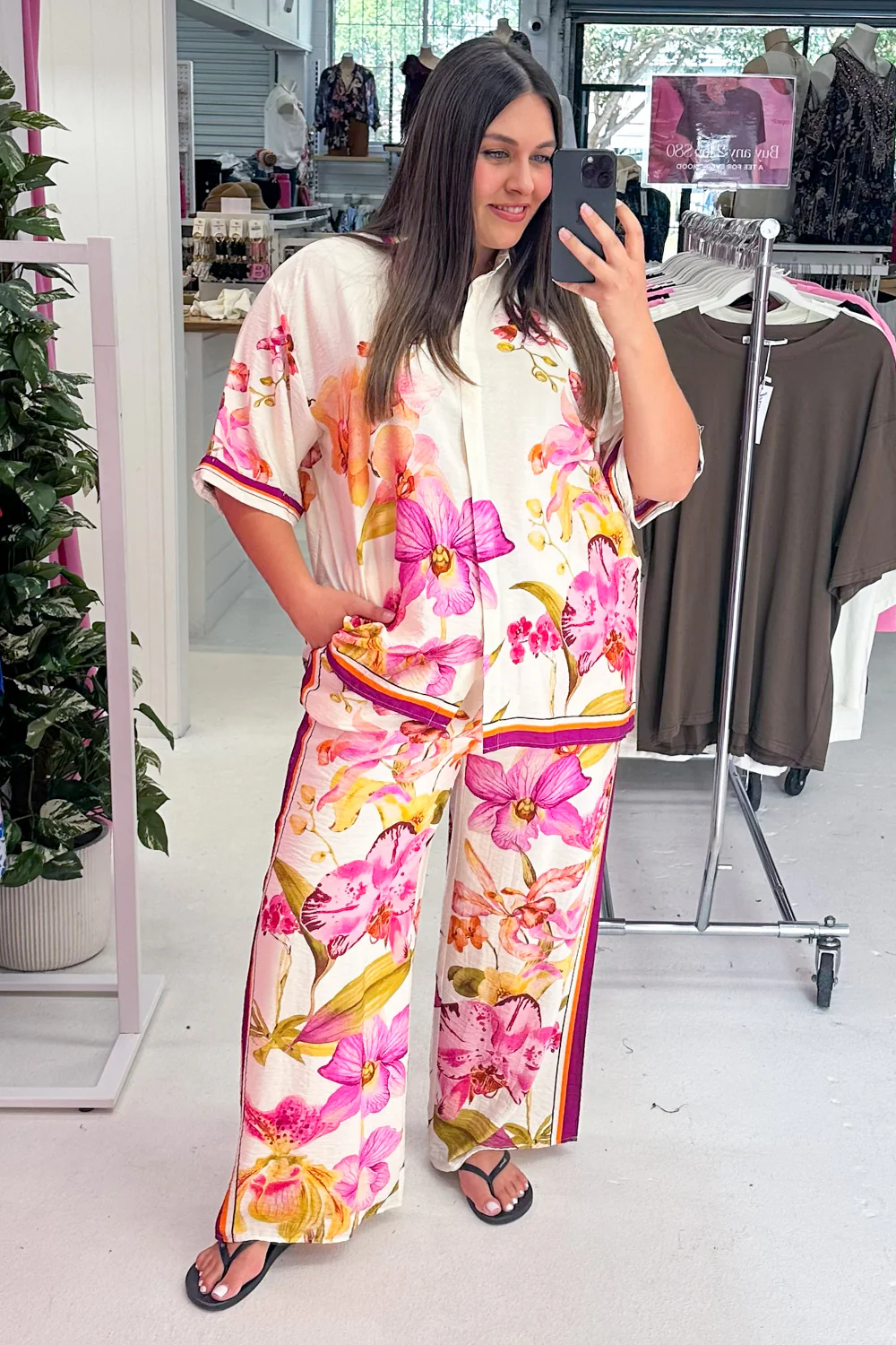 Belgravia Bloom Pants - Magenta Orchid - Image 18