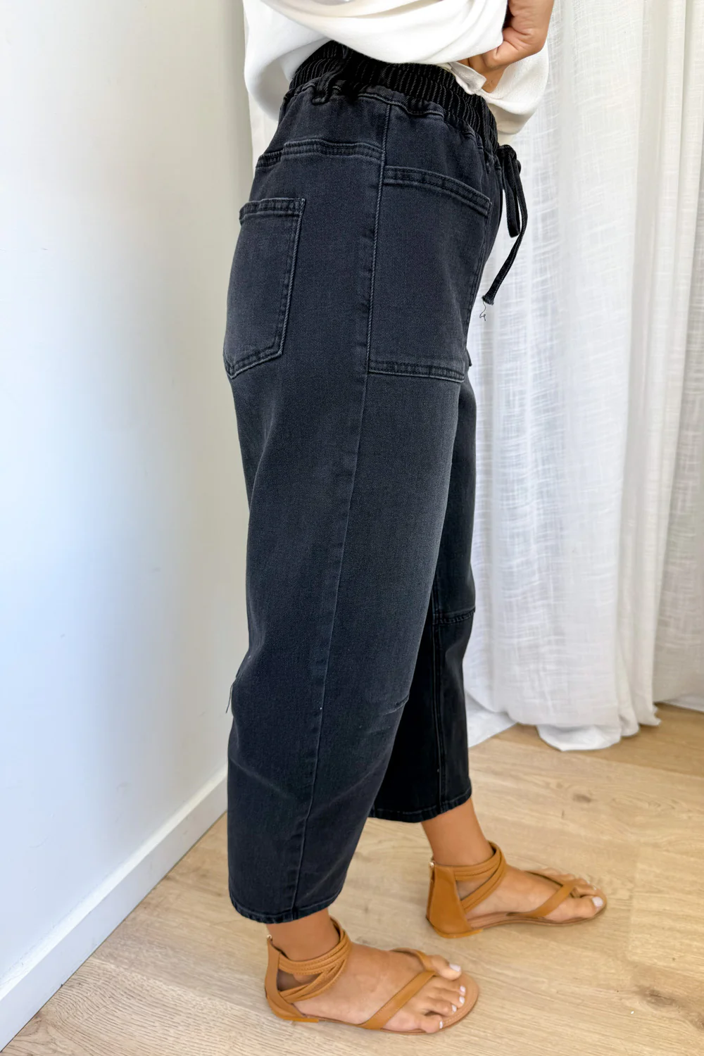 Camilla Crop Barrel Leg Jeans - Black Denim - Image 5