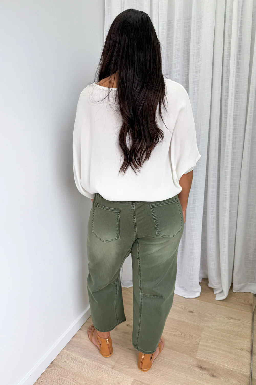 Camilla Crop Barrel Leg Jeans - Khaki Denim - Image 10