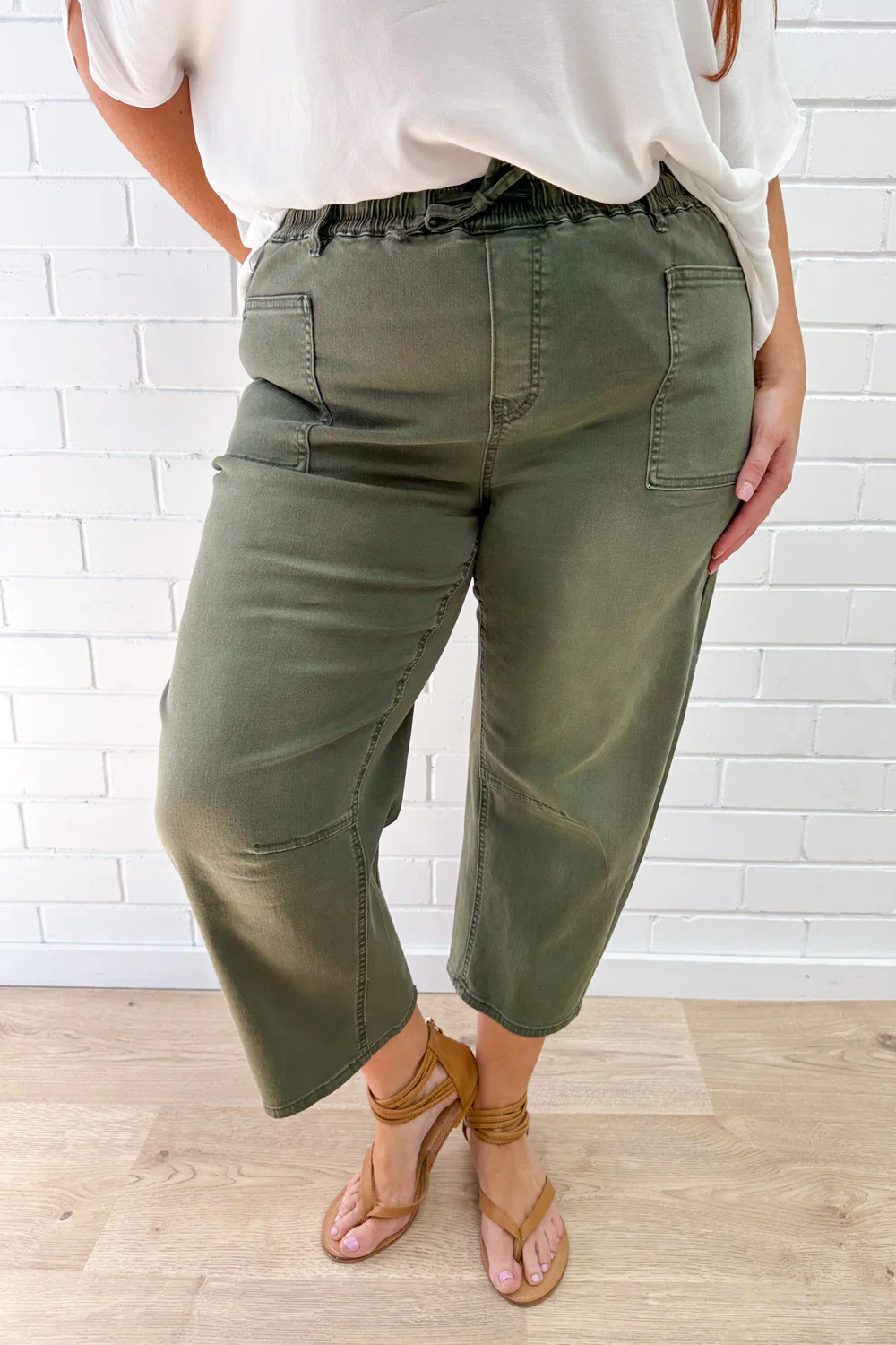 Camilla Crop Barrel Leg Jeans - Khaki Denim - Image 12