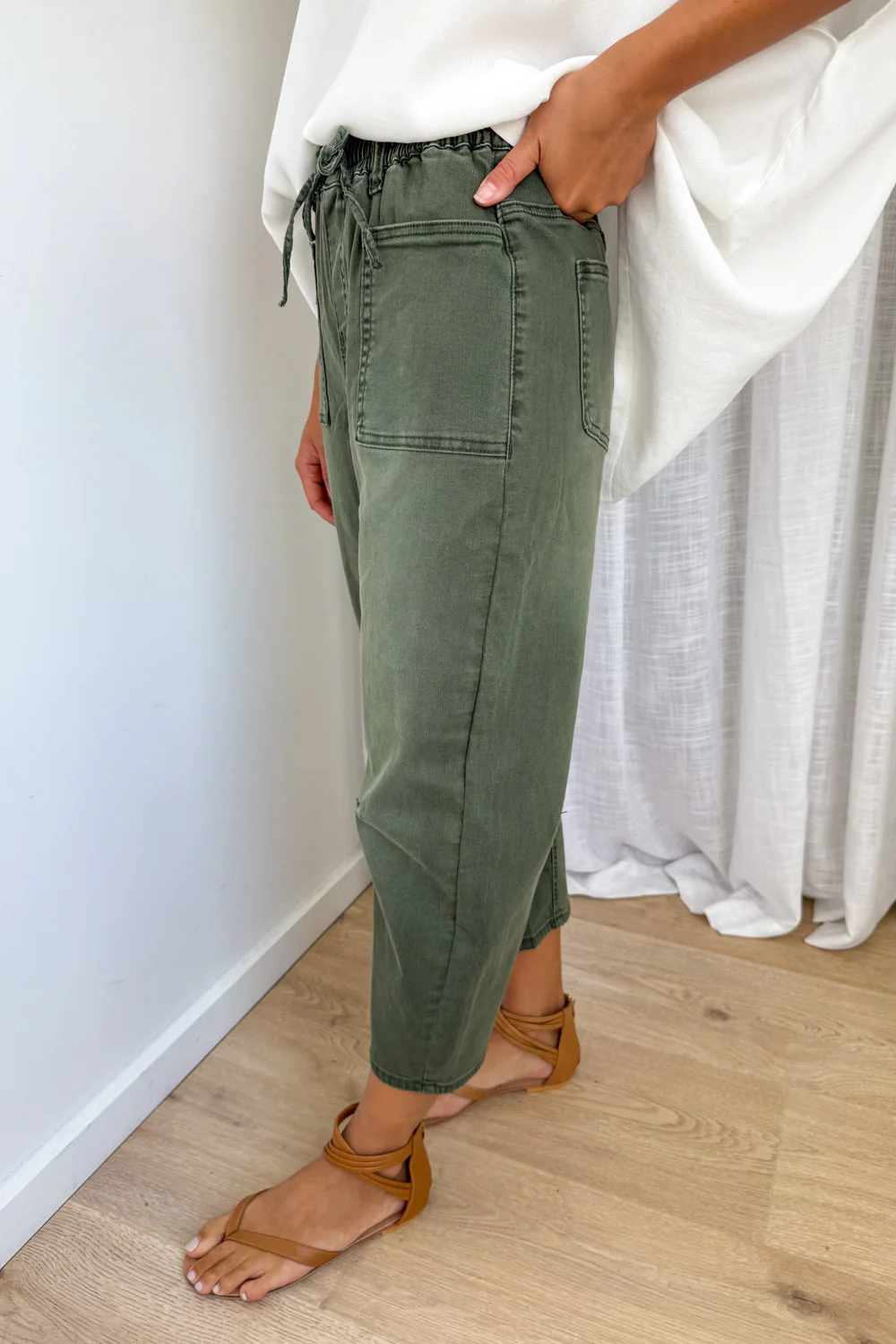 Camilla Crop Barrel Leg Jeans - Khaki Denim - Image 3