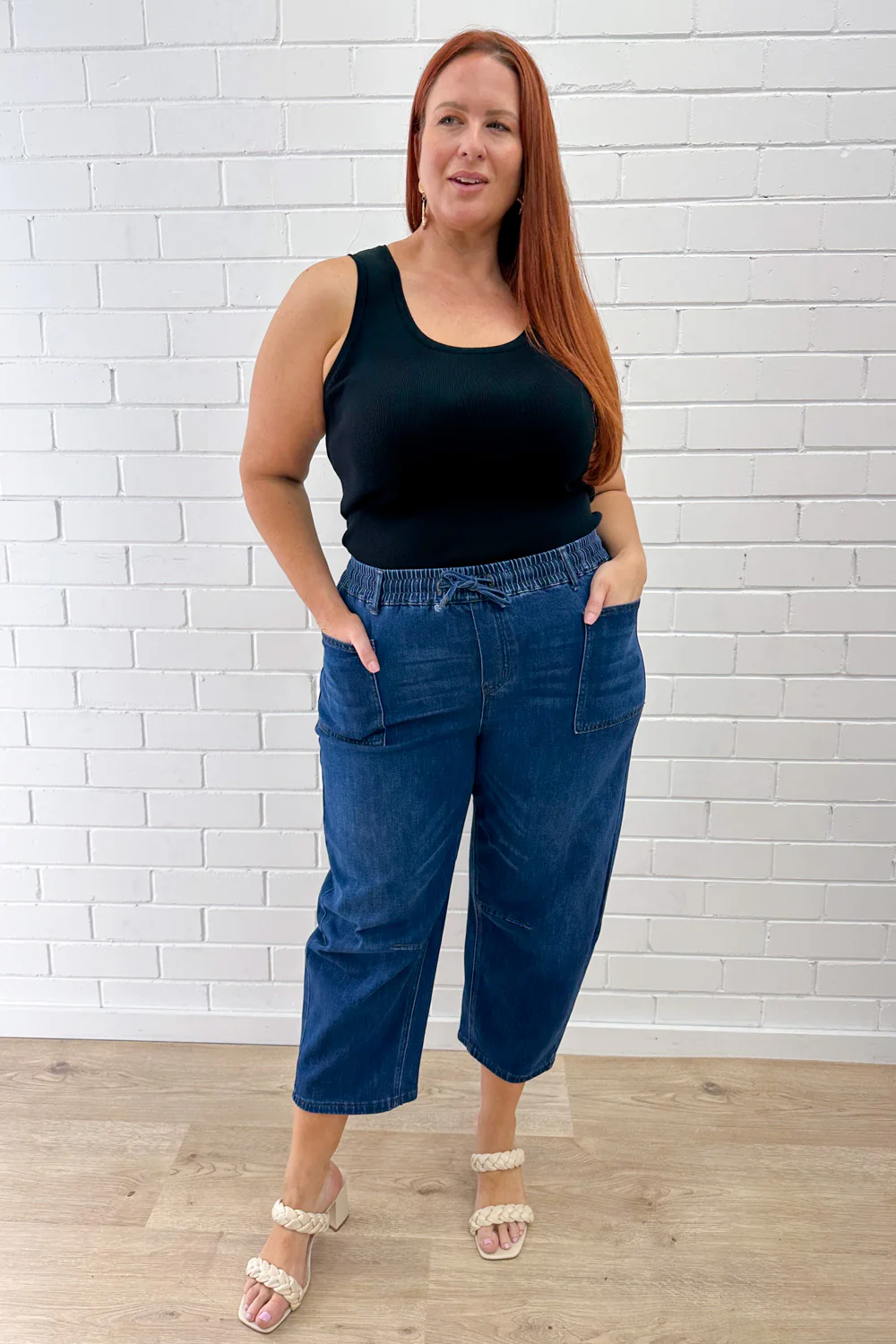 Camilla Crop Barrel Leg Jeans - Mid Denim - Image 10