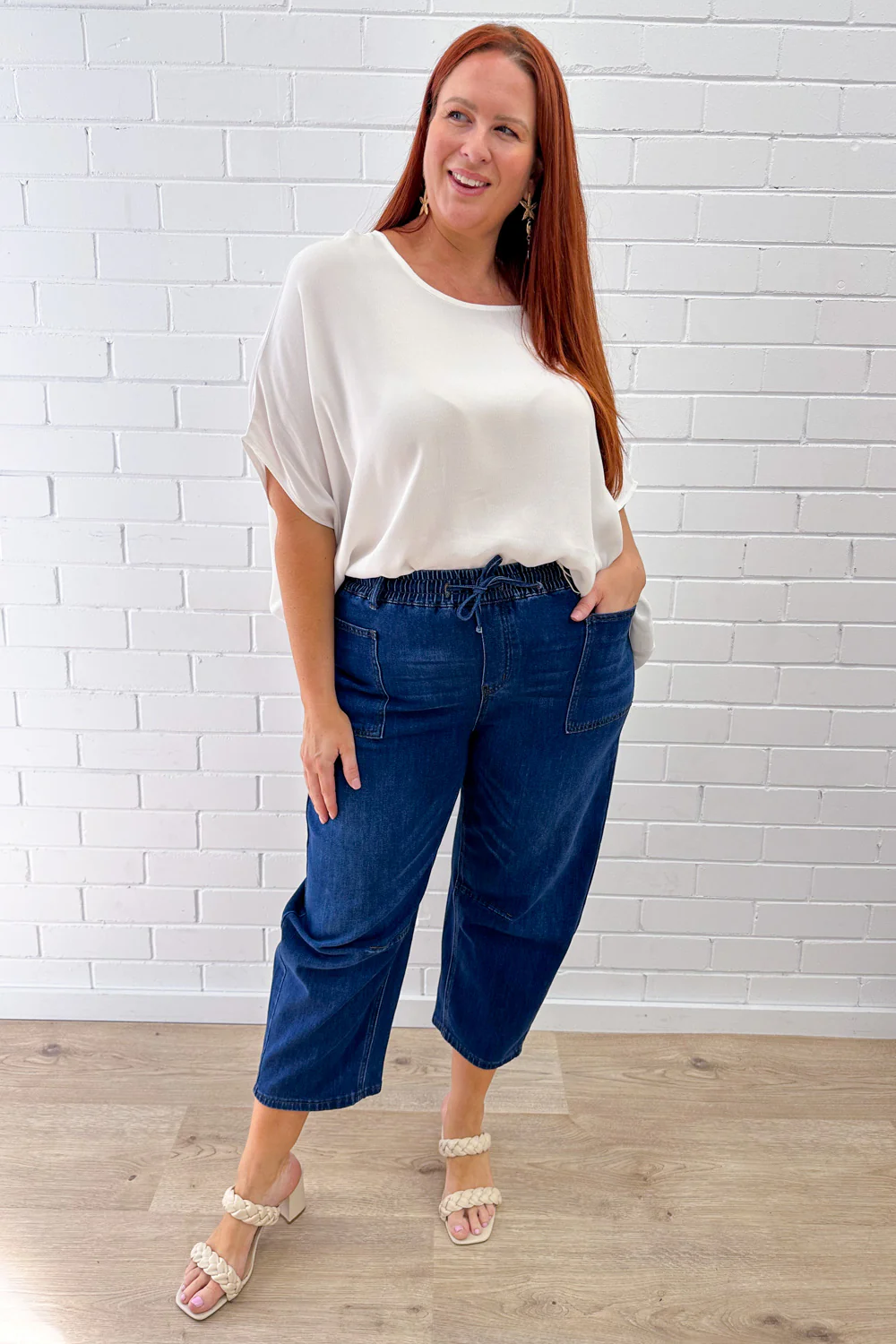 Camilla Crop Barrel Leg Jeans - Mid Denim - Image 11