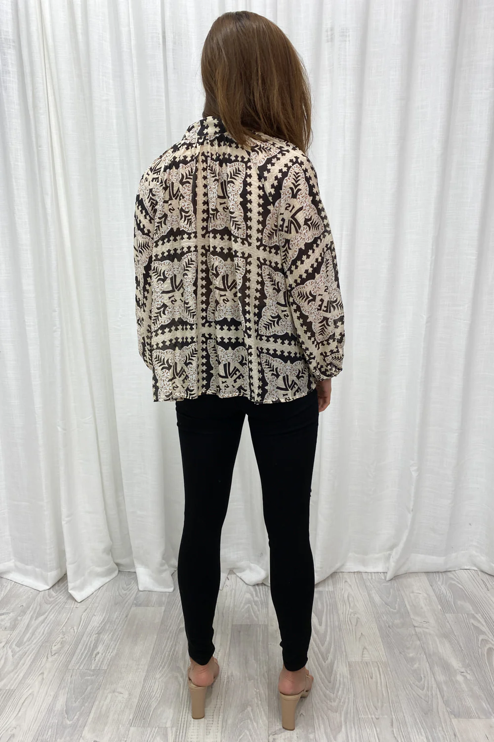 Crinkle Estelle Blouse - Black Geometric - Image 10