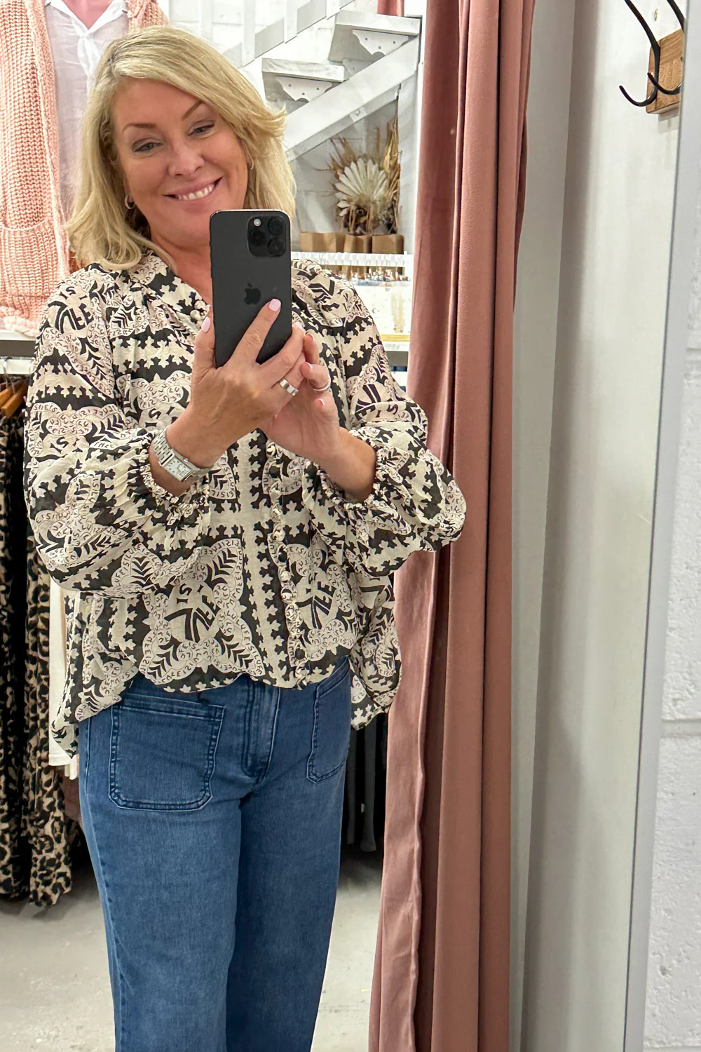 Crinkle Estelle Blouse - Black Geometric - Image 15