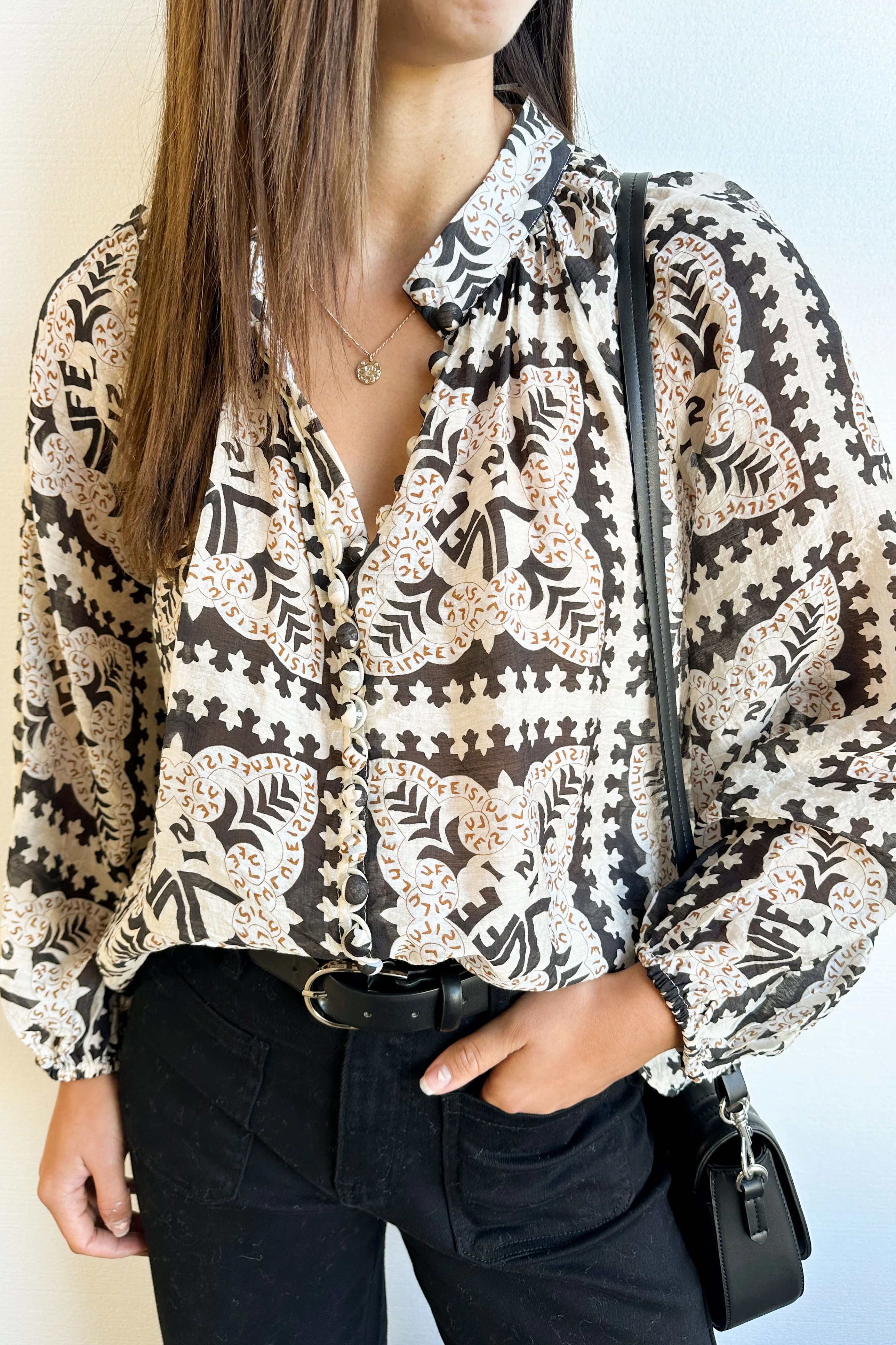 Crinkle Estelle Blouse - Black Geometric - Image 3