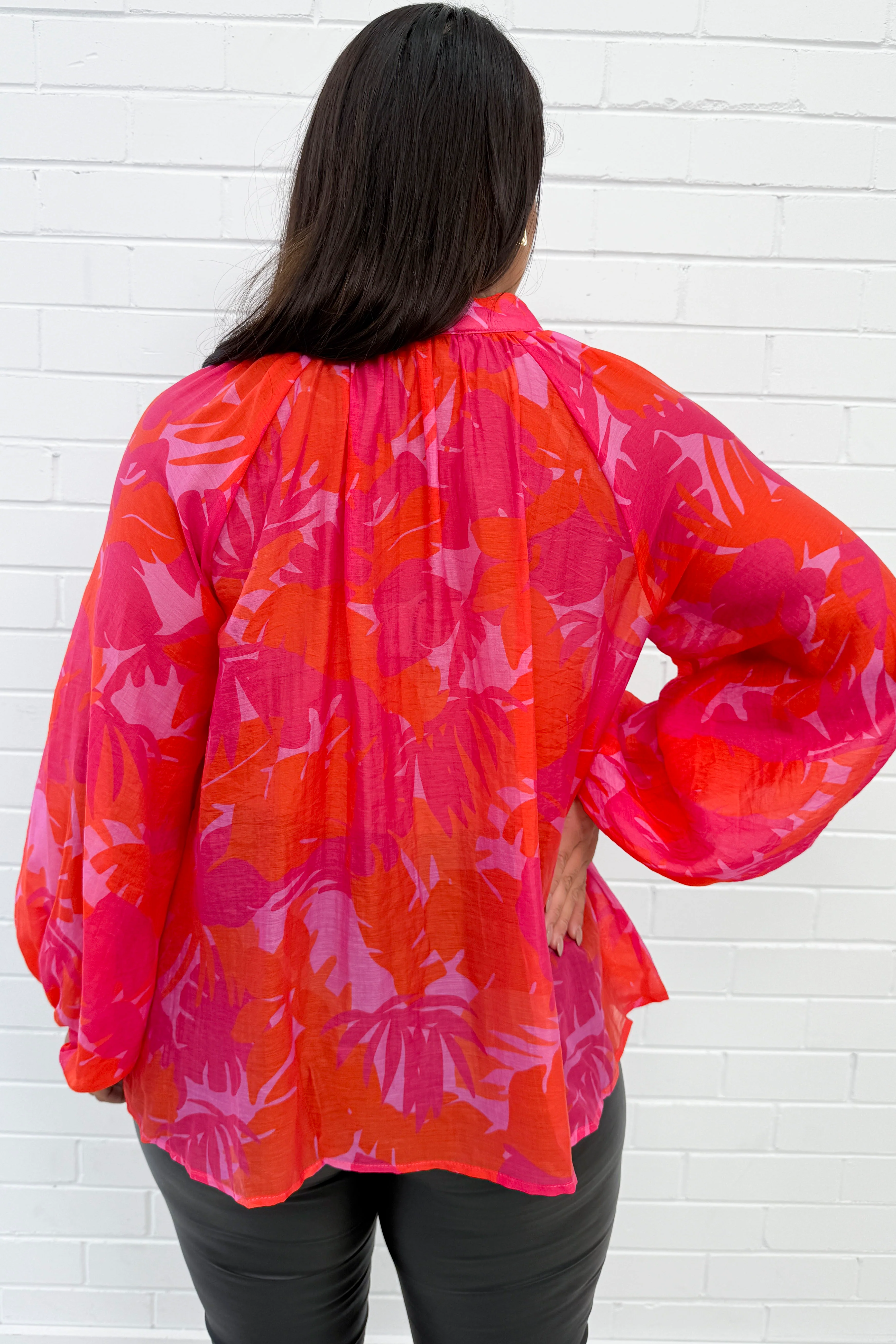 Crinkle Estelle Blouse - Black Geometric - Image 49