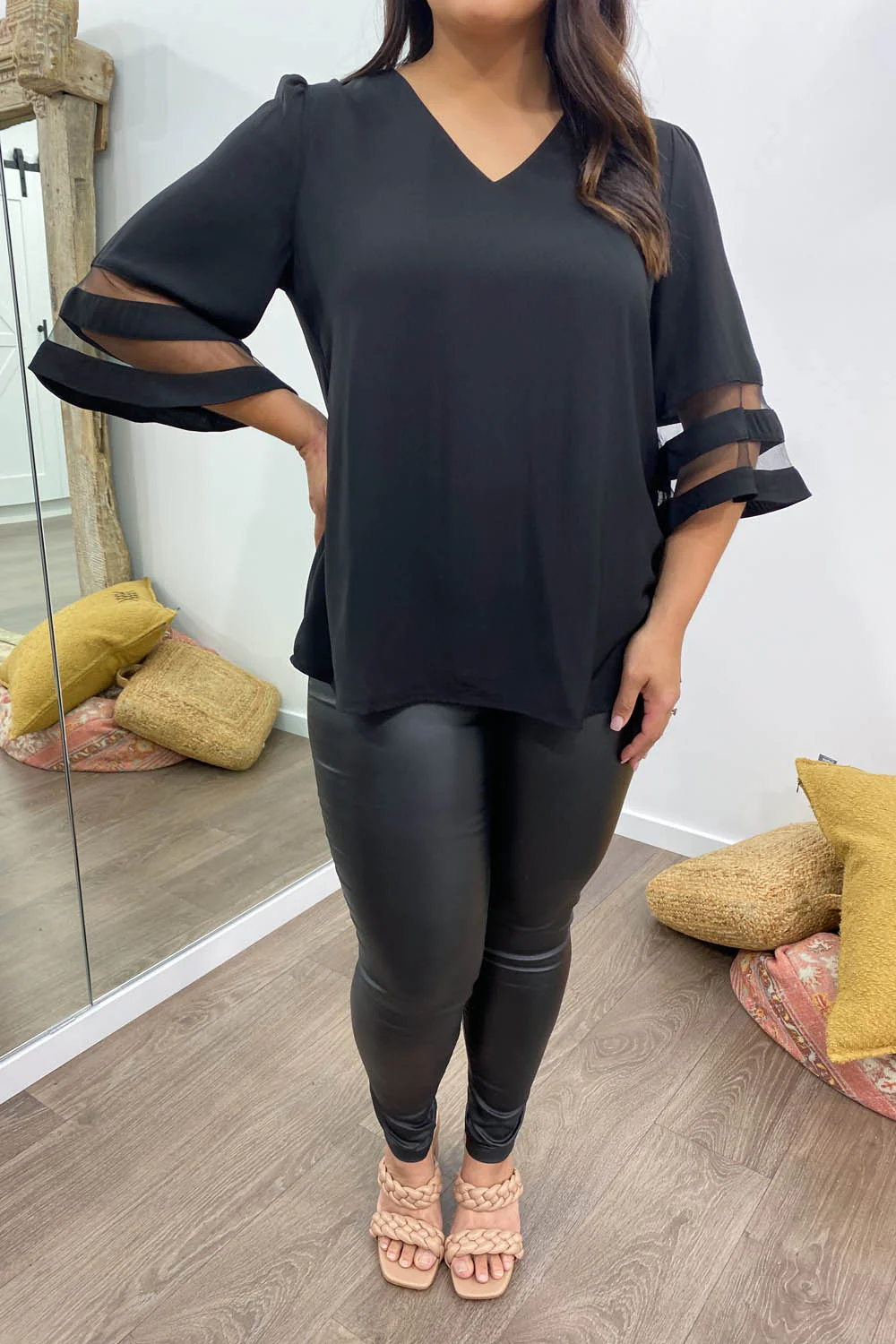 Donna Top - Black - Image 6