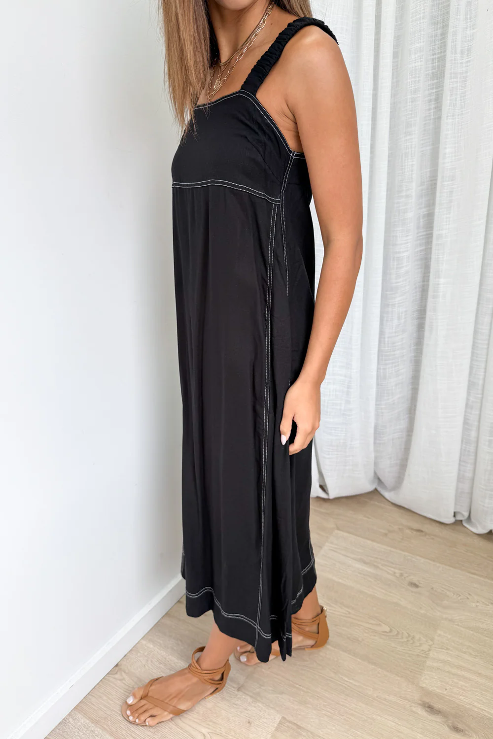 Elara Dress - Image 4