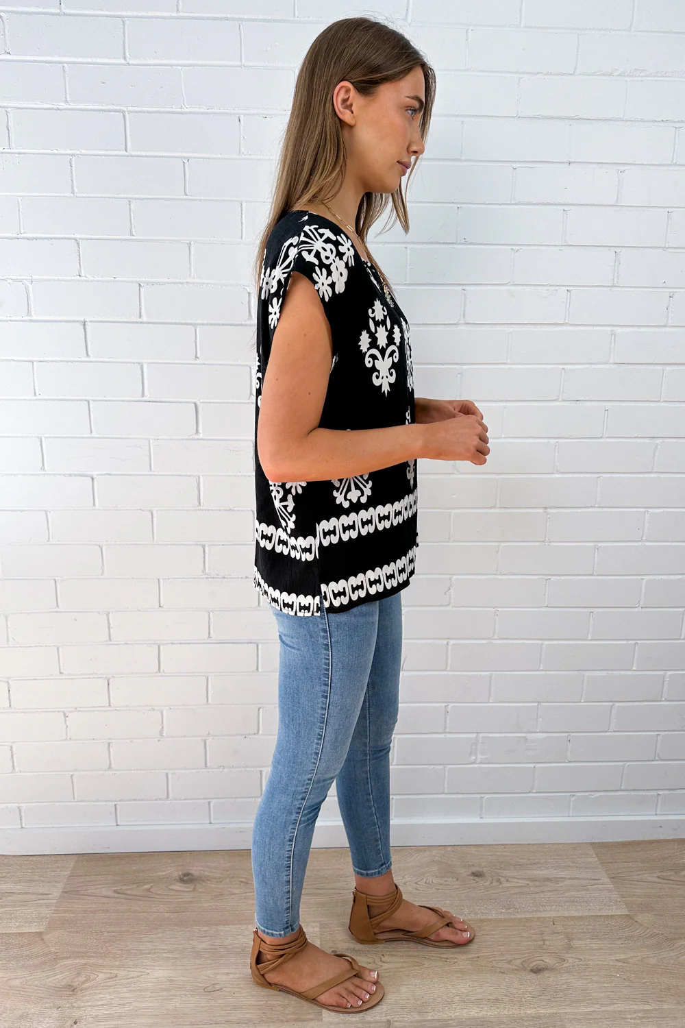 Elka Top - Black White - Image 4