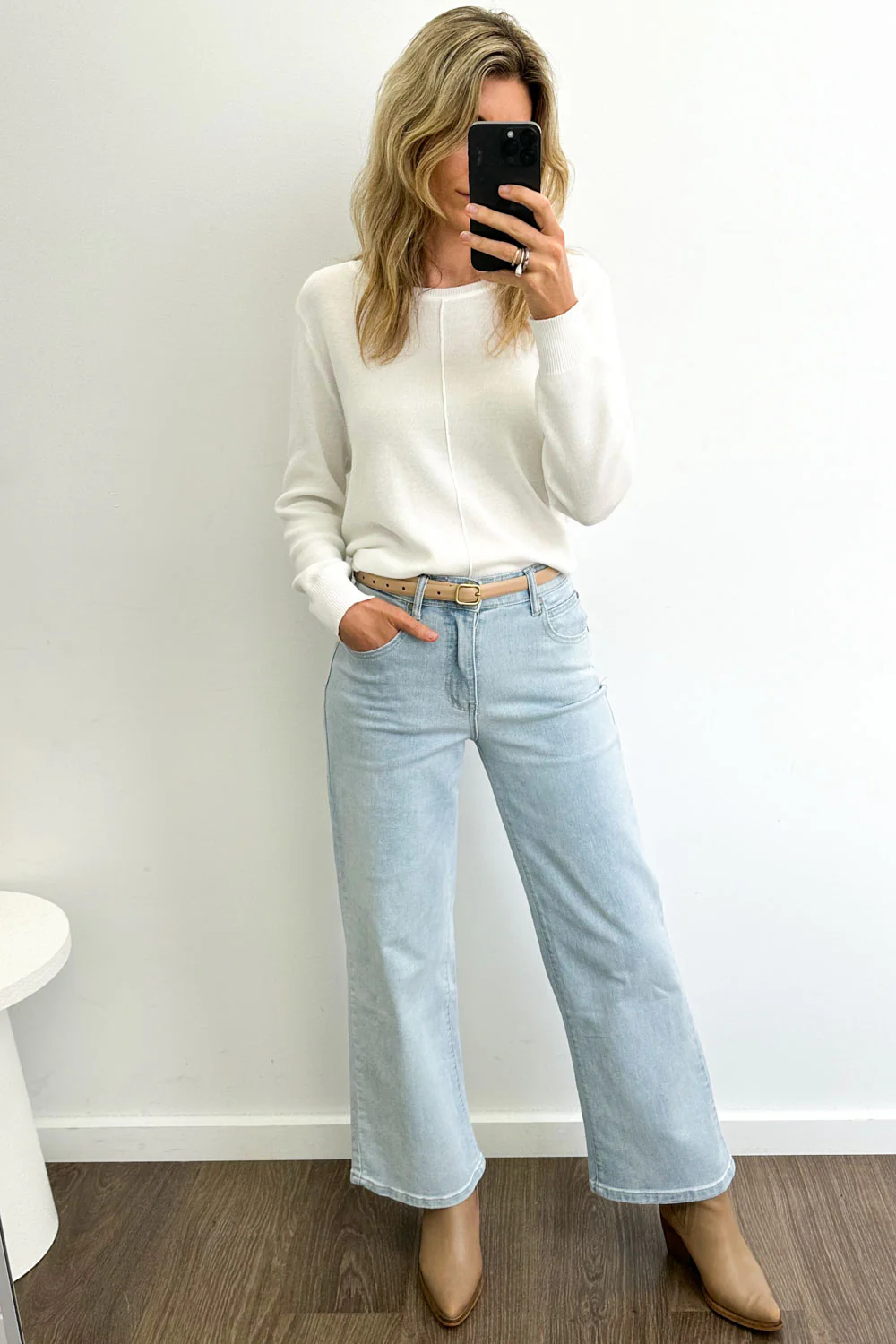 Harley Mid Rise Wide Leg Jeans - Light Denim - Image 6