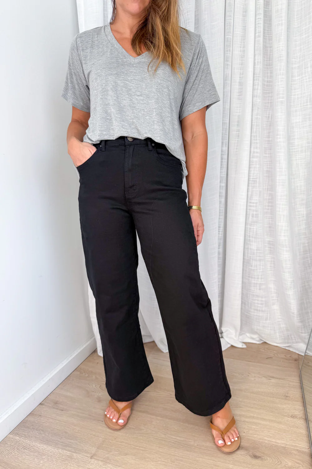 Harley Mid Rise Wide Leg Jeans Petite - Image 2