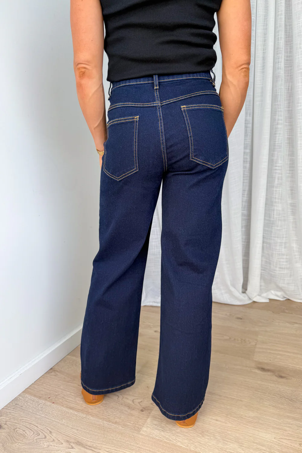 Harley Mid Rise Wide Leg Jeans Petite - Indigo - Image 4
