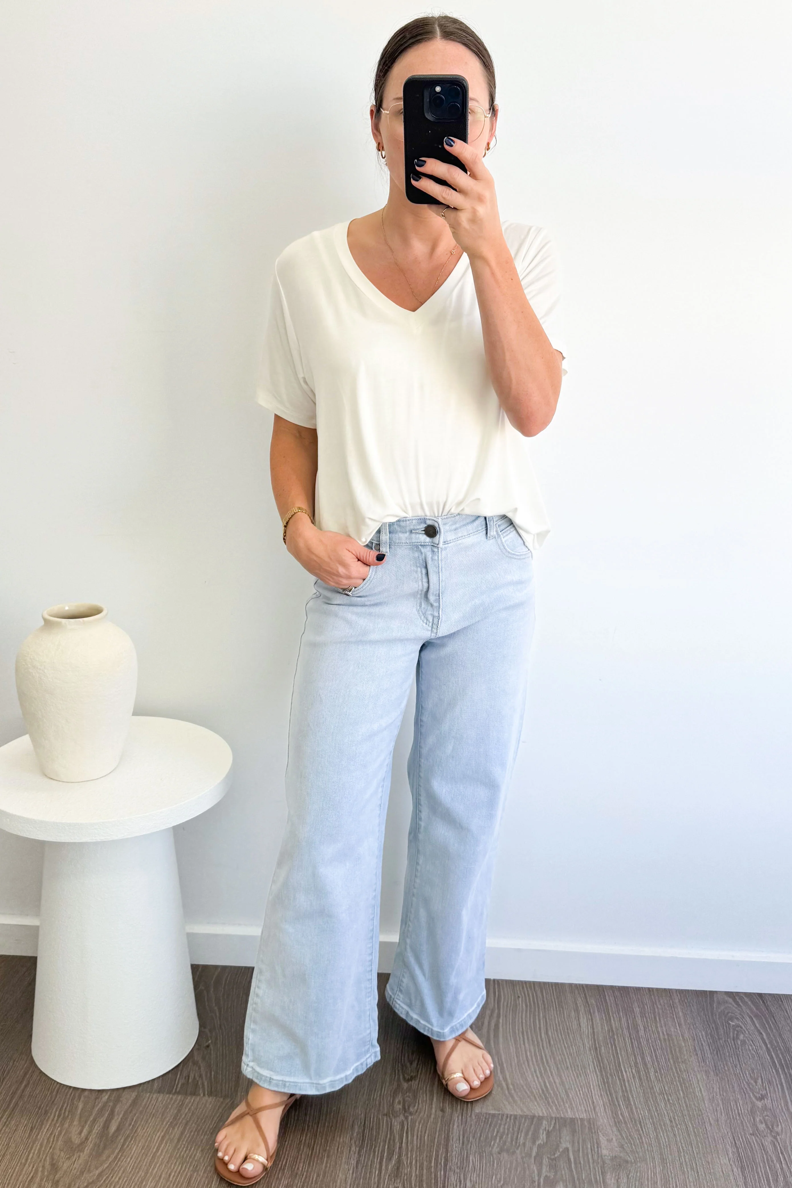 Harley Mid Rise Wide Leg Petite - Light Denim - Image 11