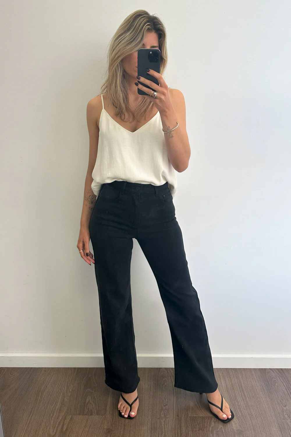 Izzy Straight Leg Jeans - Black Denim - Image 2