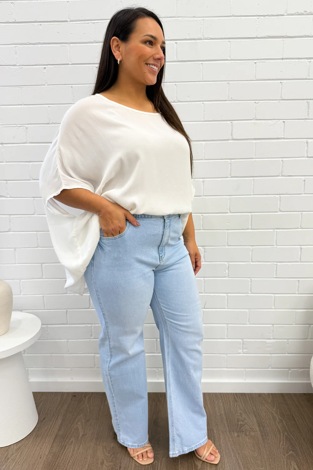 Izzy Straight Leg Jeans - Light Denim - Image 9