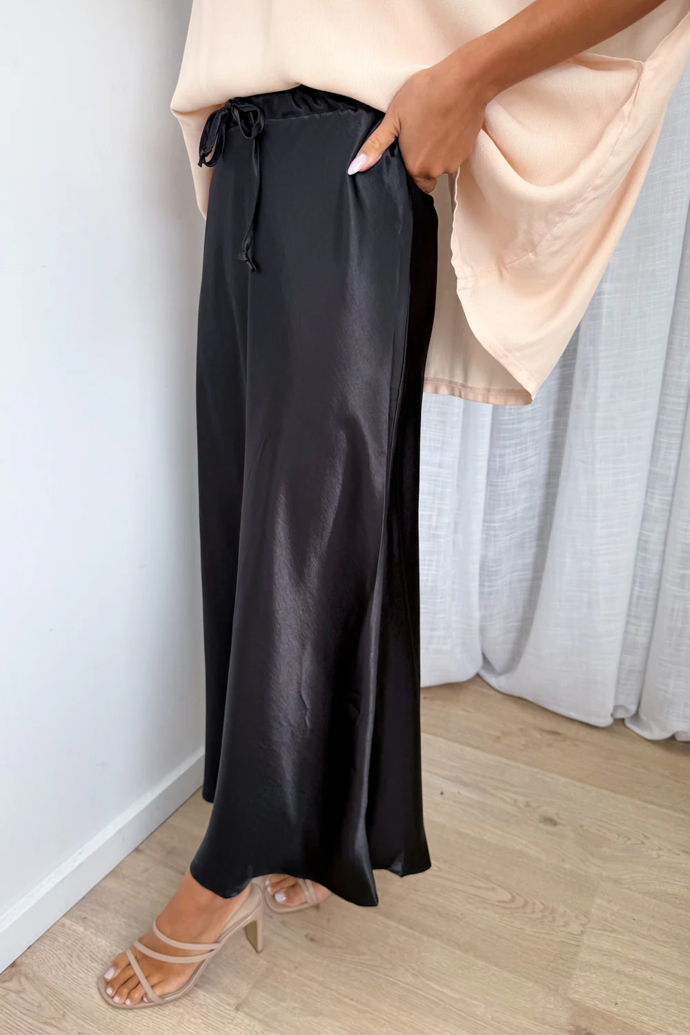 Jo Skirt - Black - Image 4