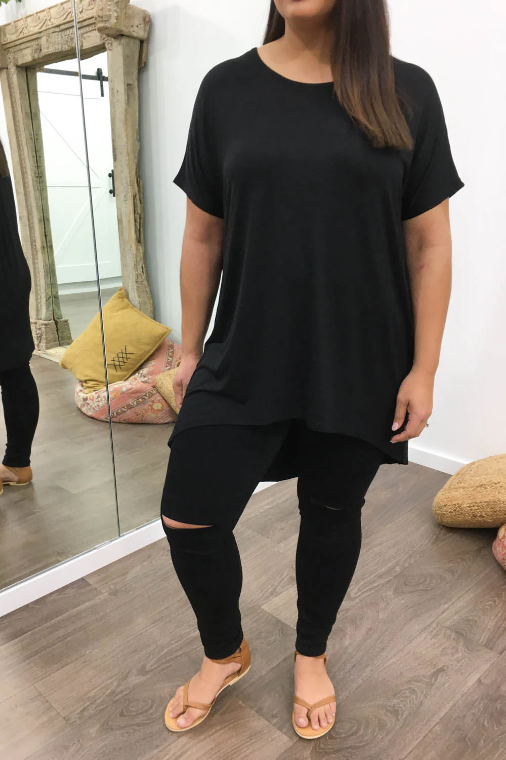 Kylie Tee - Black - Image 12