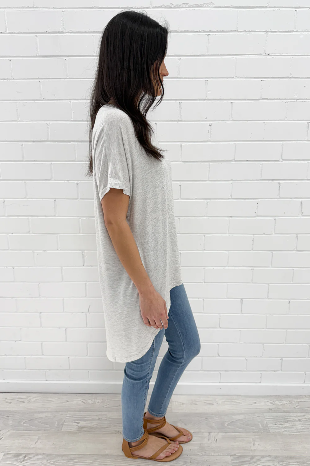 Kylie Tee - Light Grey - Image 4