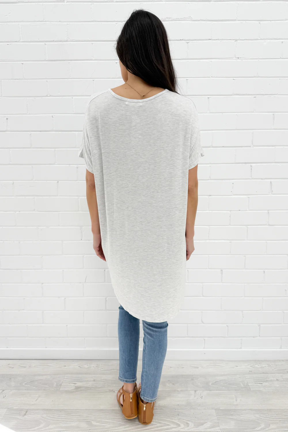 Kylie Tee - Light Grey - Image 5
