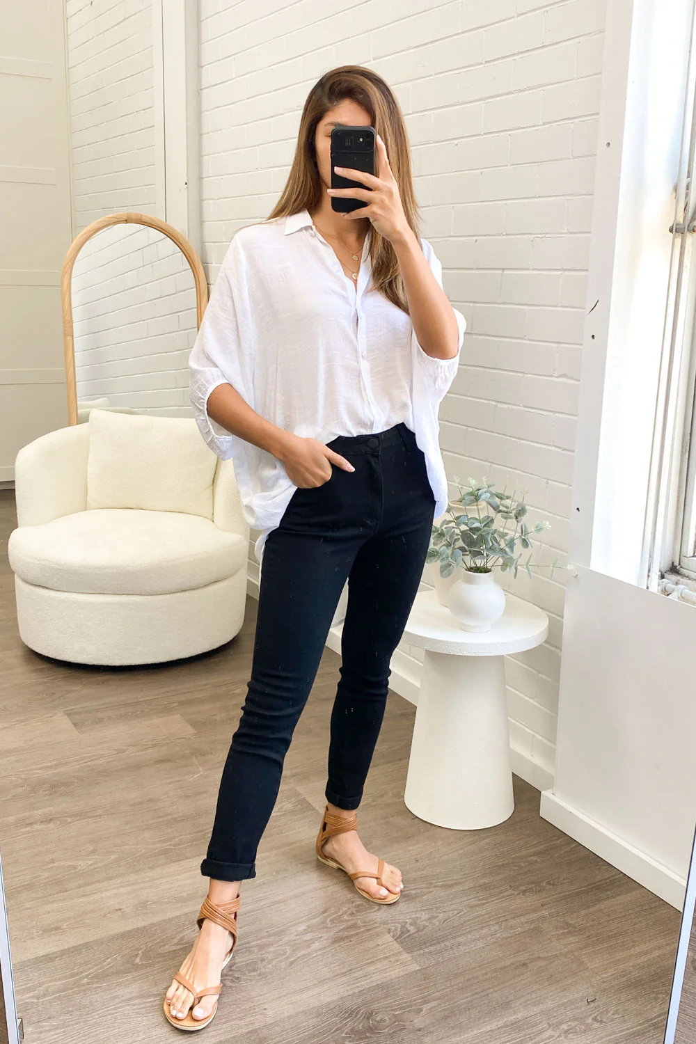 Mum Babe Straight Leg Jeans - Black Denim - Image 14