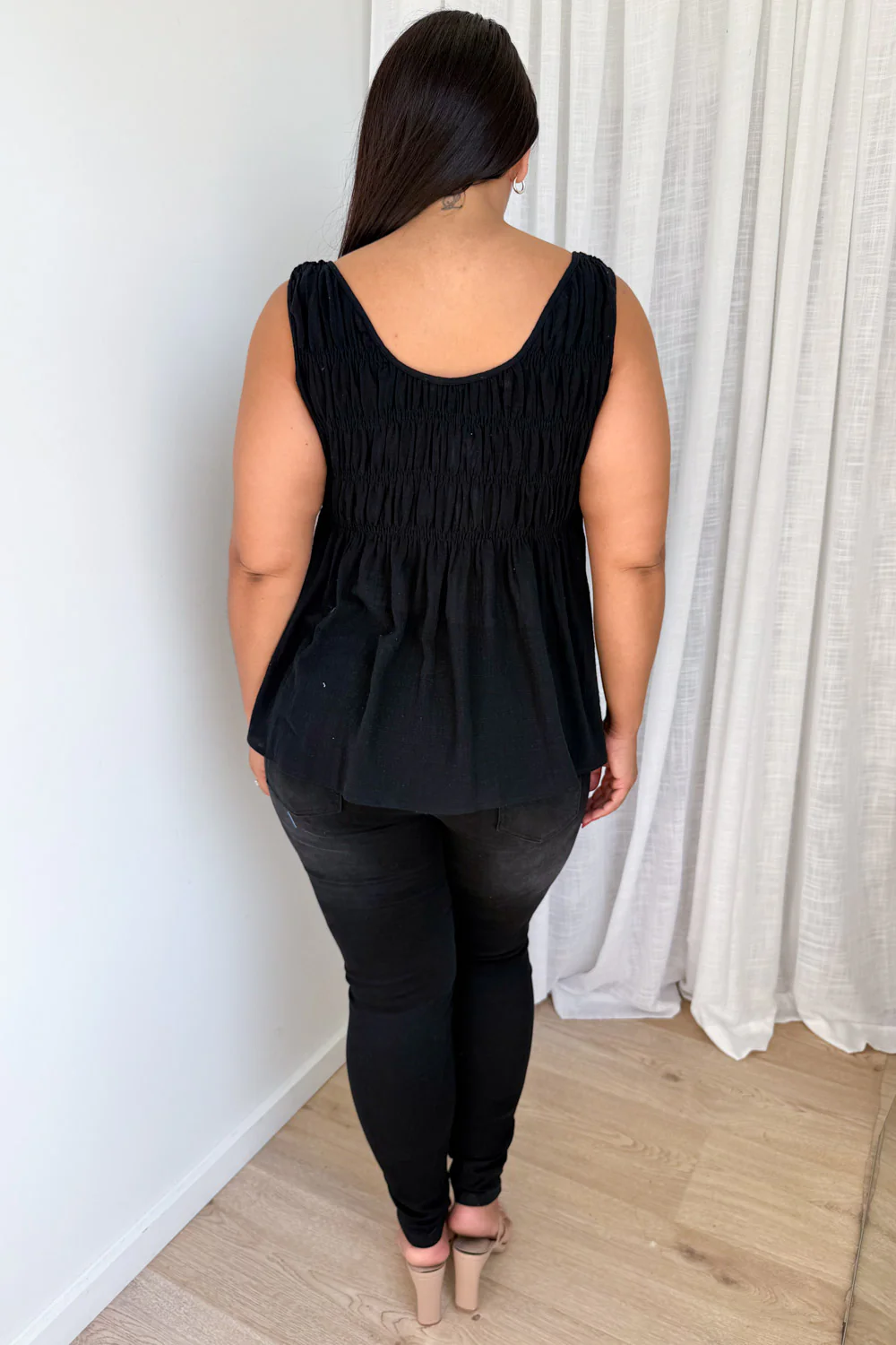 Noa Top - Black - Image 12