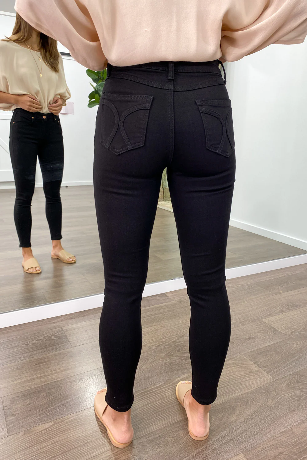 Our Favourite Skinny Jeans Ever Petite - Black - Image 3