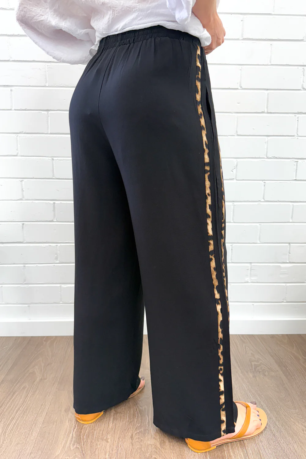 Page Pants Petite - Image 8
