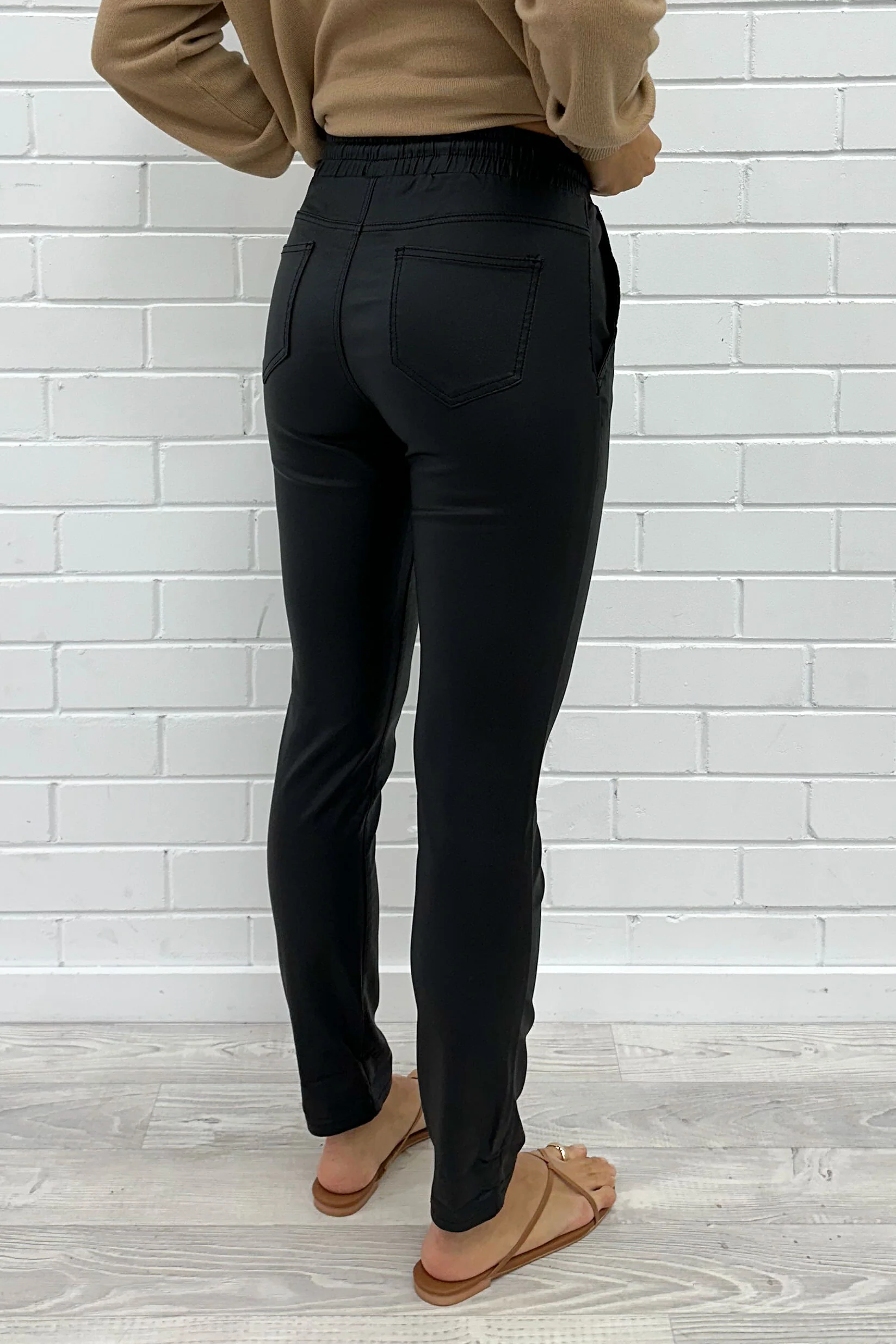 Pippa Wet Look Jogger - Image 7