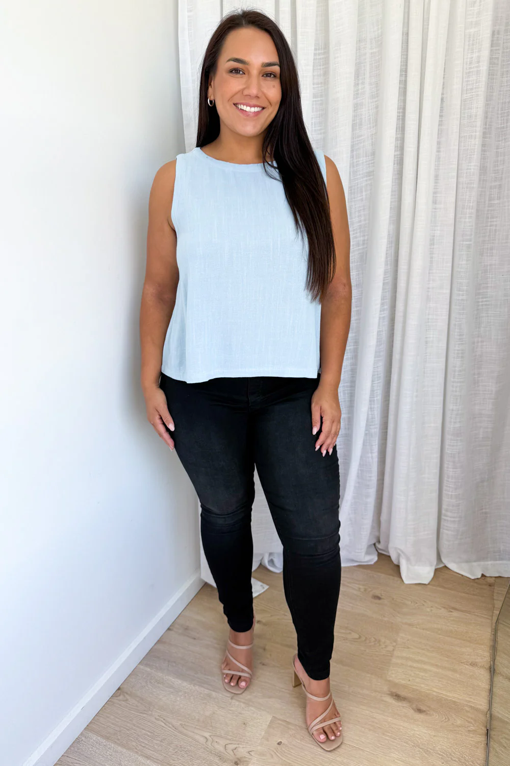 Rafaela Linen Top - Image 9