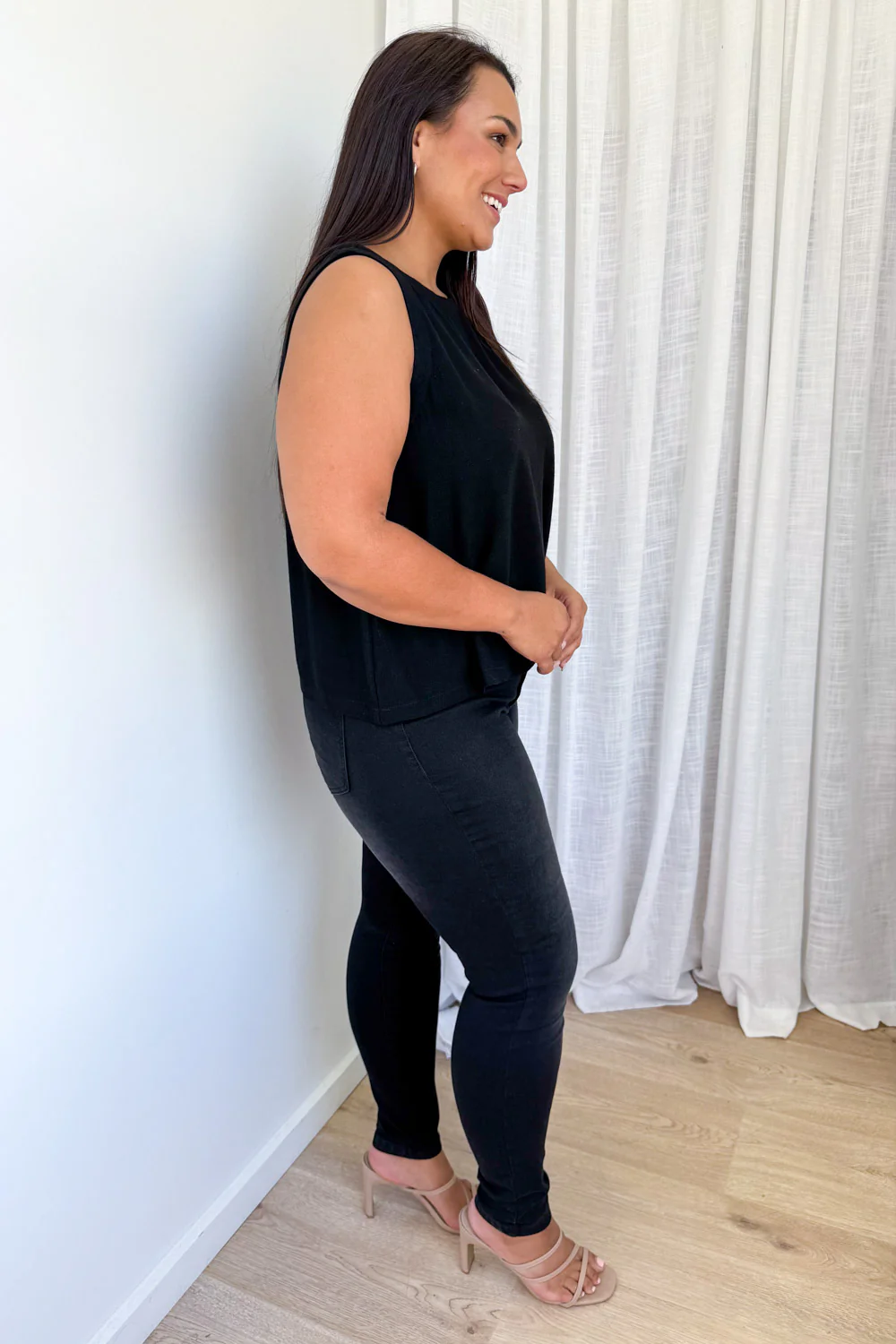 Rafaela Linen Top - Black - Image 11