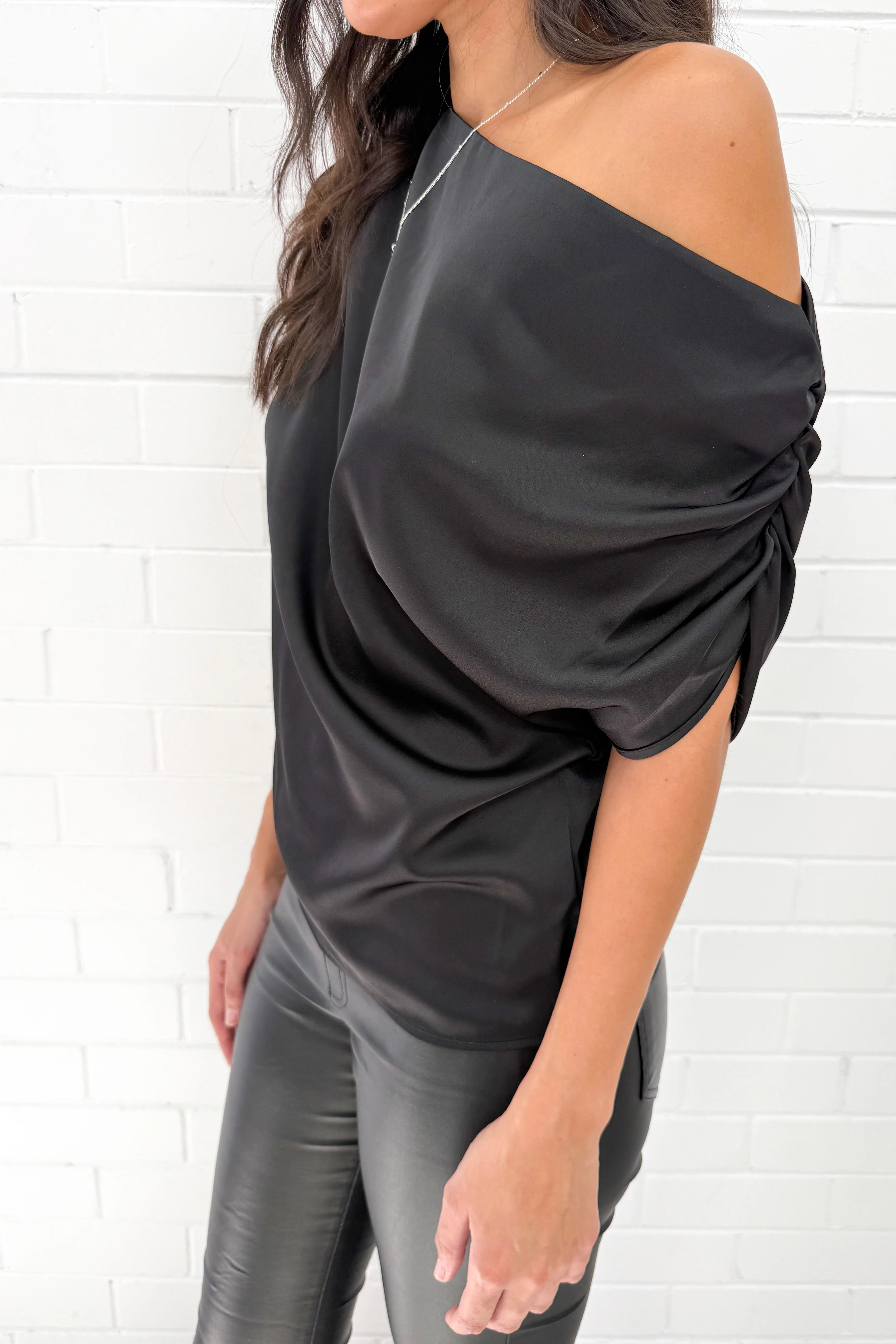 Rhianna Top - Black - Image 4