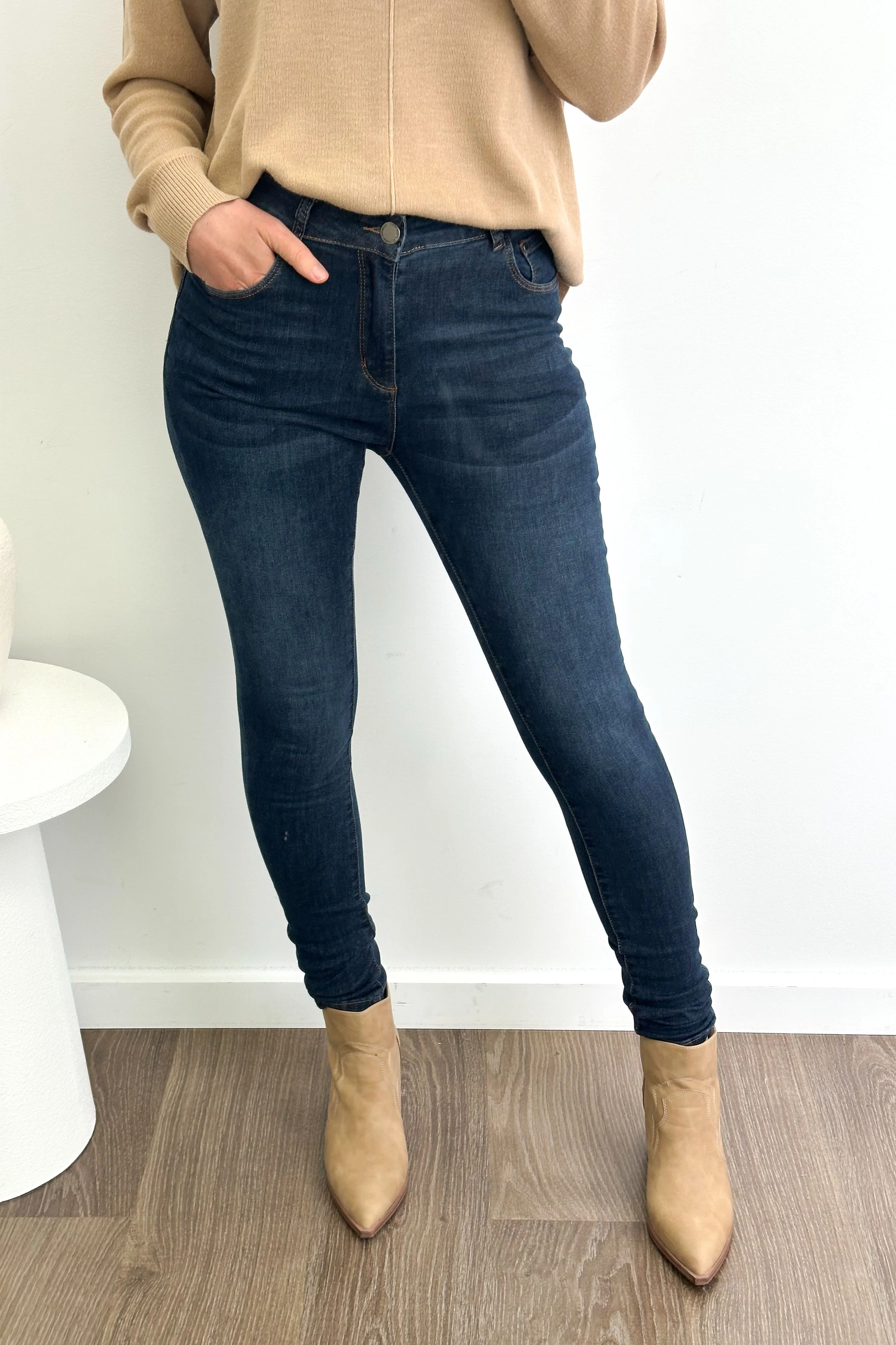 Romy Skinny Jeans - Image 2