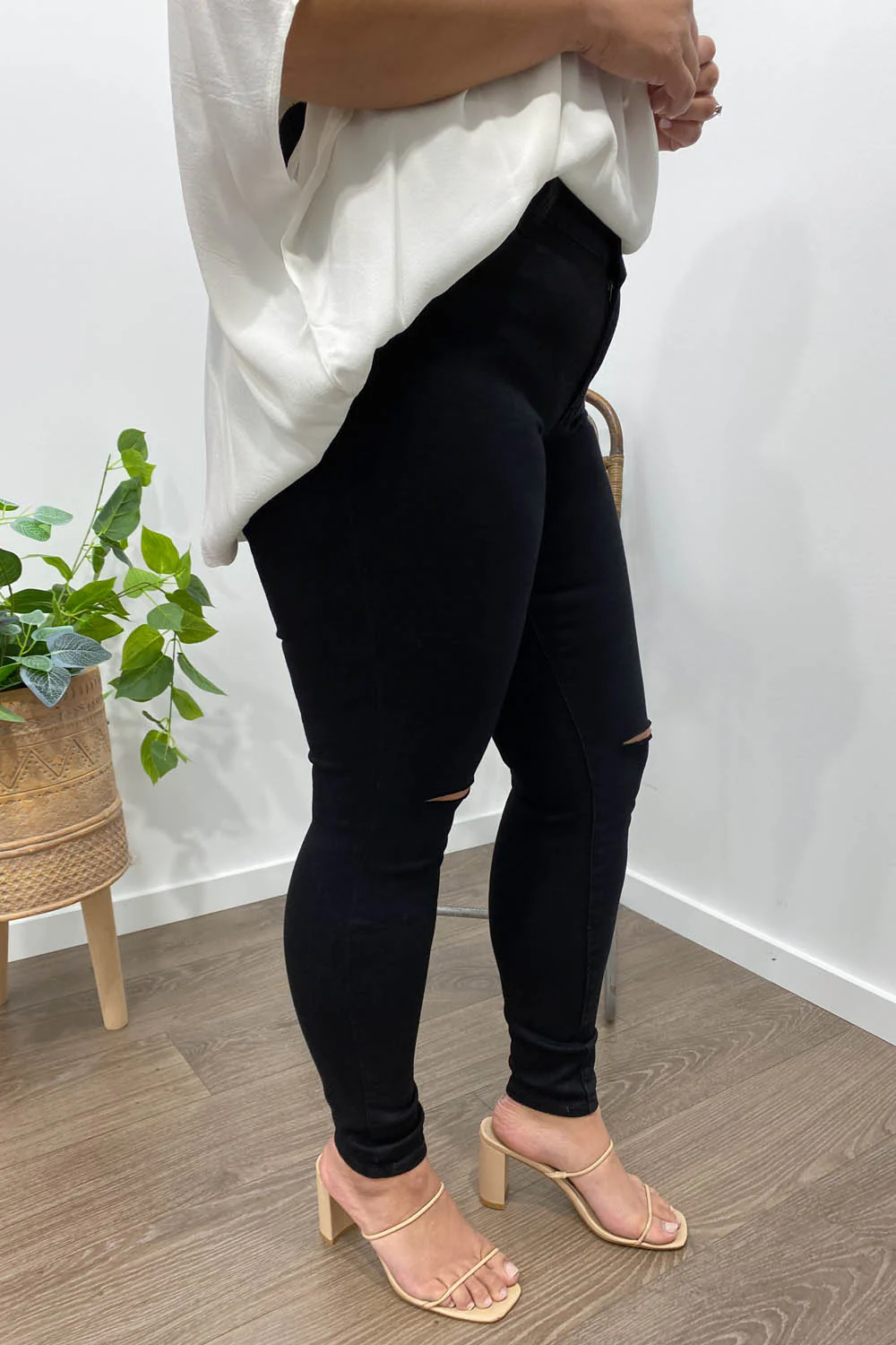Ryder Skinny Ripped Jeans - Black Denim - Image 8