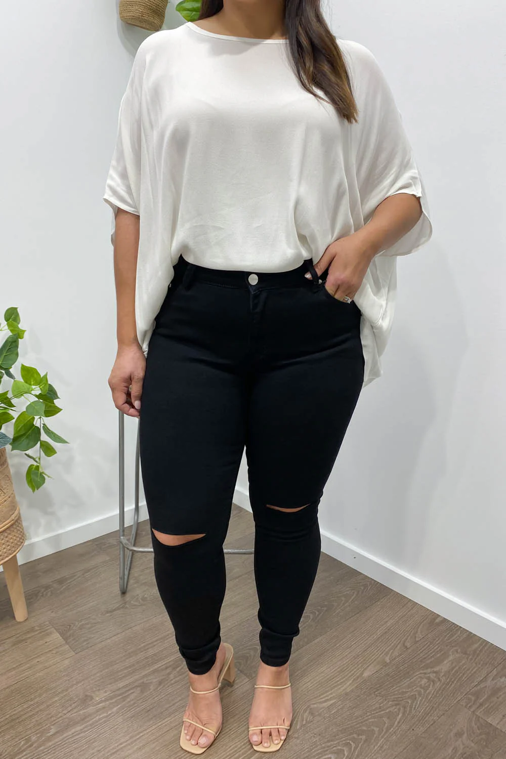 Ryder Skinny Ripped Jeans - Black Denim - Image 9