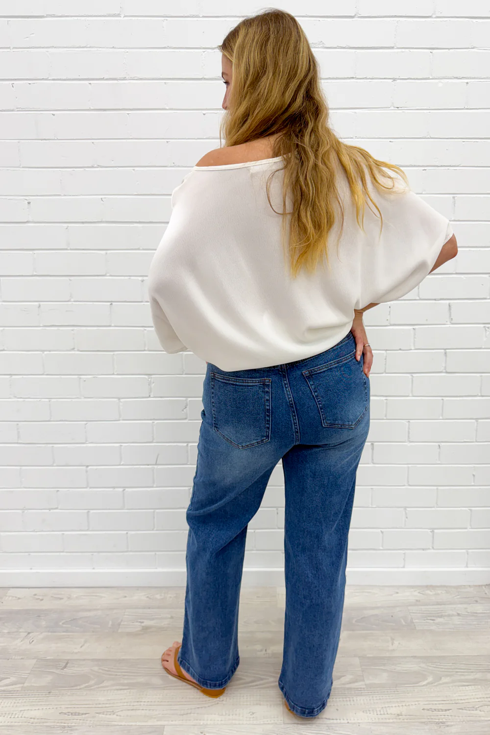 Sloane Straight Leg Jeans - Mid Denim - Image 8