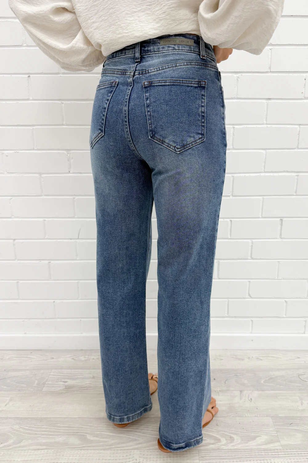 Sloane Straight Leg Jeans - Mid Denim - Image 4