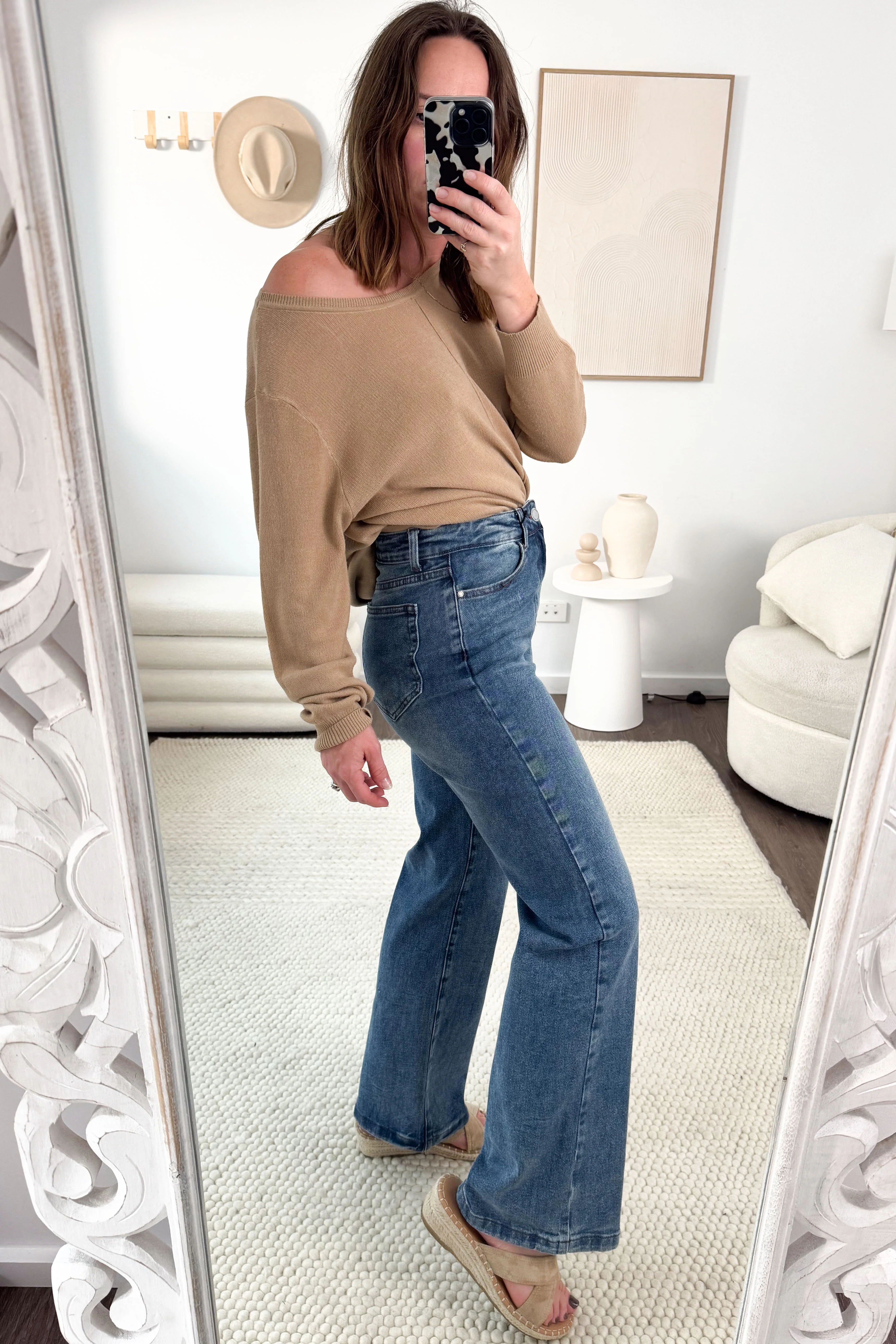 Sloane Straight Leg Jeans - Mid Denim - Image 10
