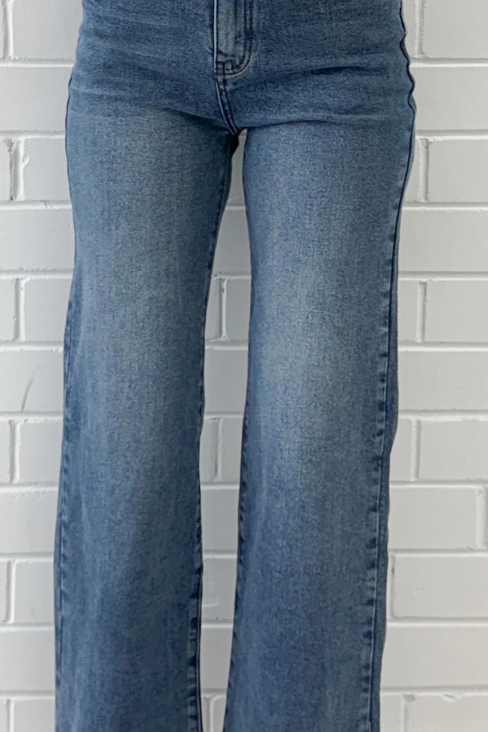 Sloane Jeans Straight Leg Jeans - Image 21