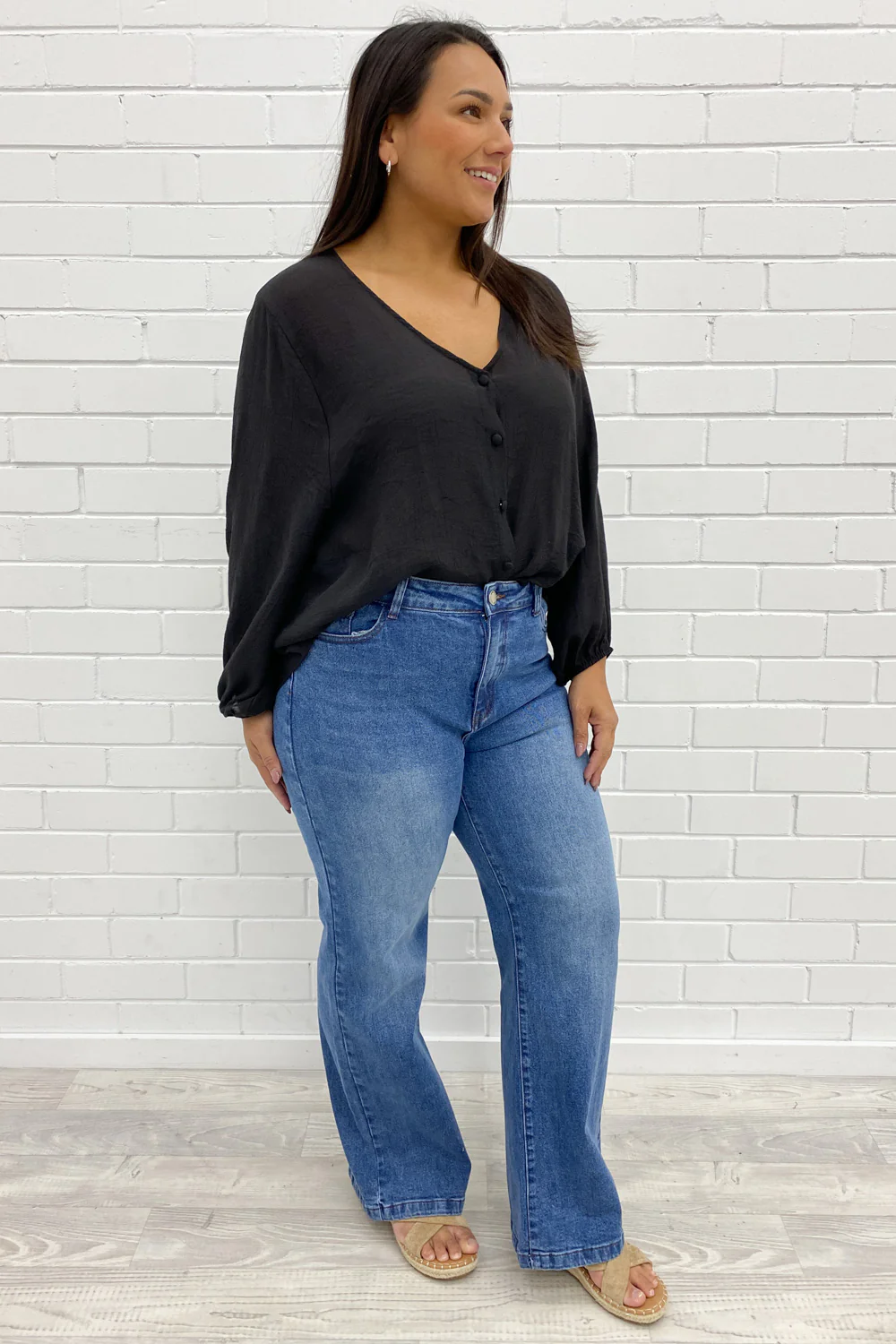 Sloane Straight Leg Jeans - Mid Denim - Image 12