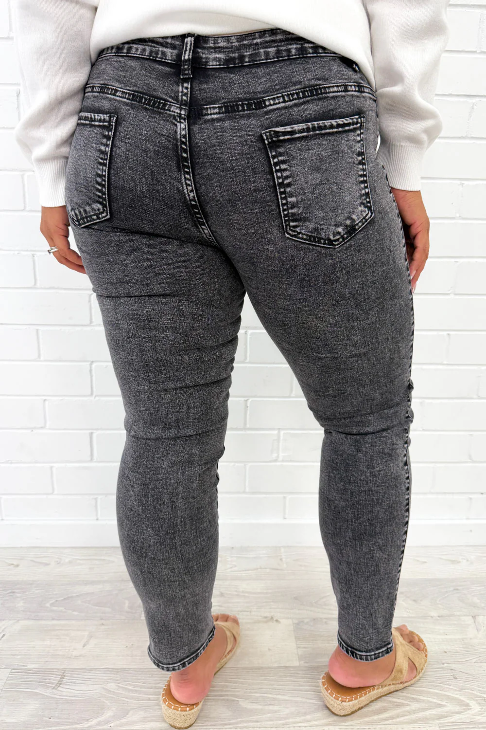 Stonewash Skinny Jeans - Blackwash - Image 11