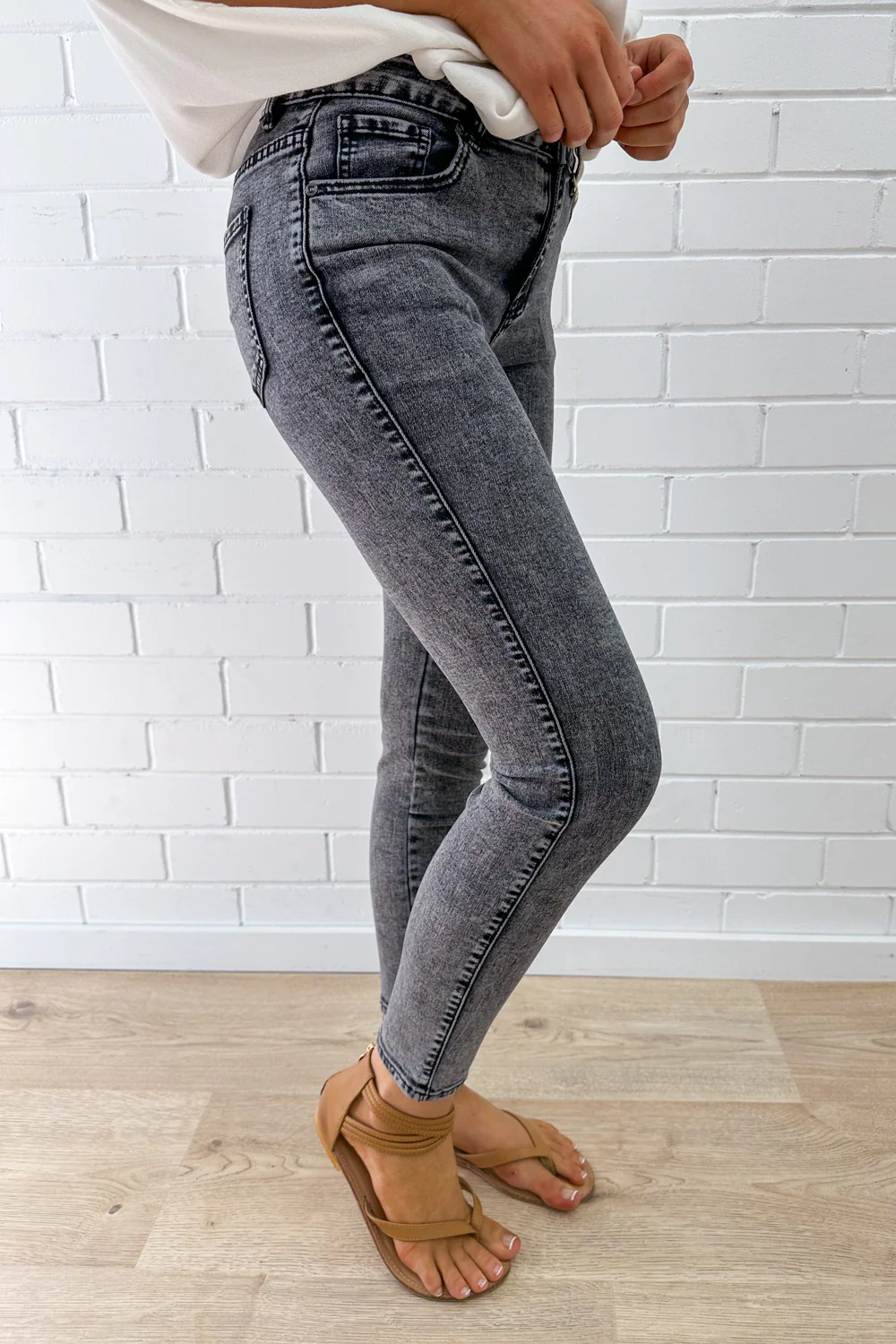 Stonewash Skinny Jeans - Blackwash - Image 16