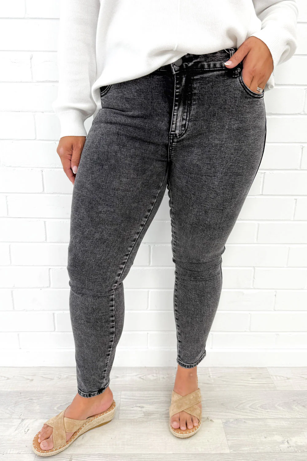 Stonewash Skinny Jeans - Blackwash - Image 9