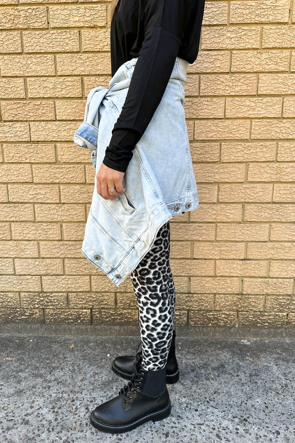The Best Tights Ever - Grey Leopard - Image 10
