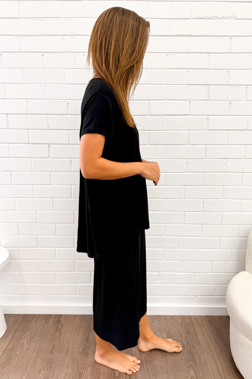 The Comfiest PJs Tee & Cropped Pants Set - Image 3