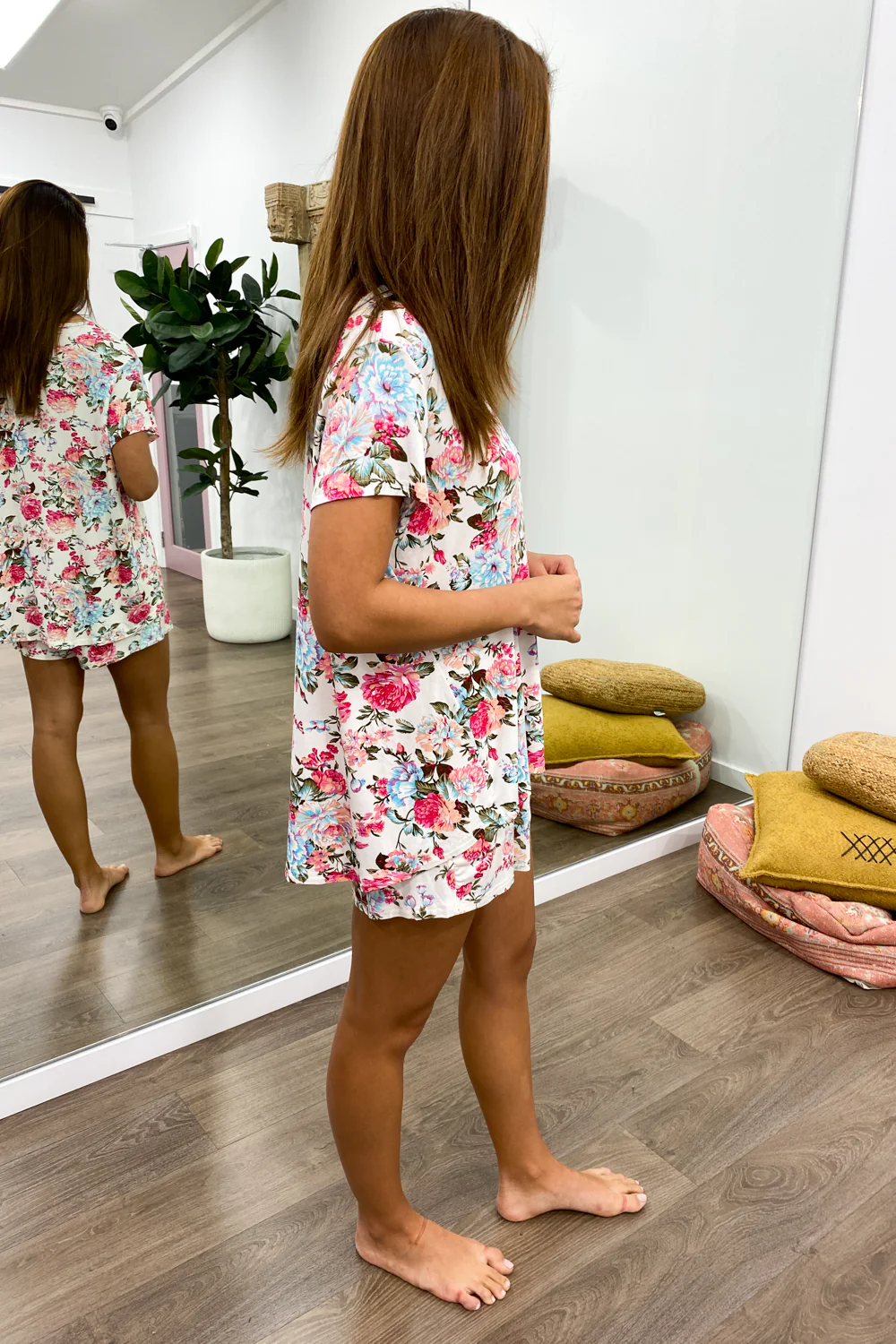 The Comfiest PJs Tee & Shorts Set - Vintage Floral - Image 5