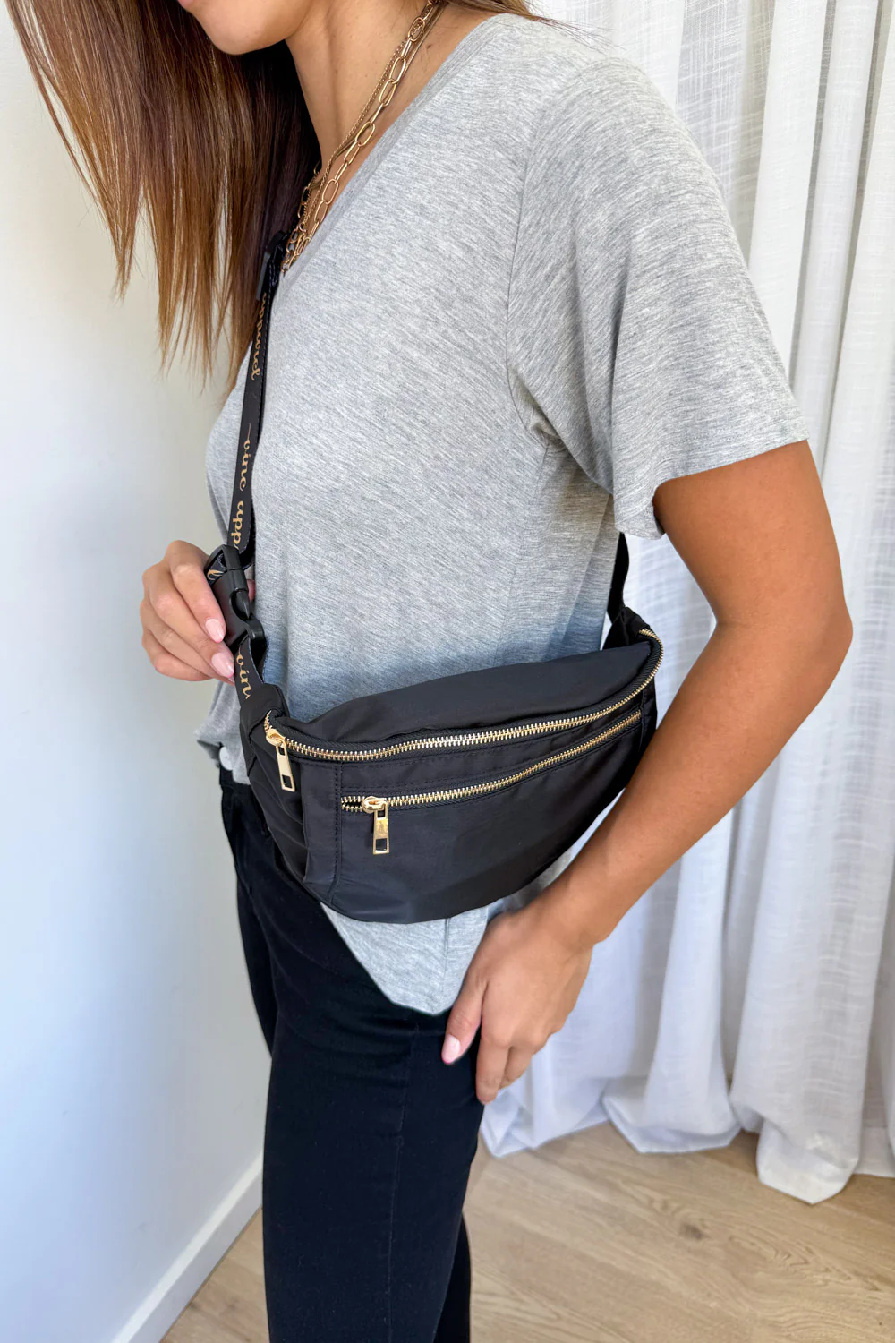 The Essential Belt Bag - Black - Image 4