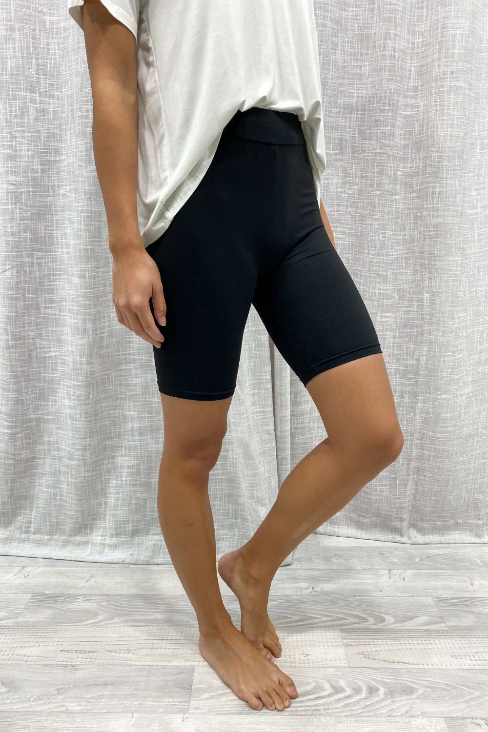 The Longer Under Shorts - Image 9